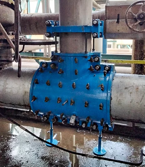 Boîte Injectée Sur Mesure Canalisation D'eau De Refrigeration Raffinerie
